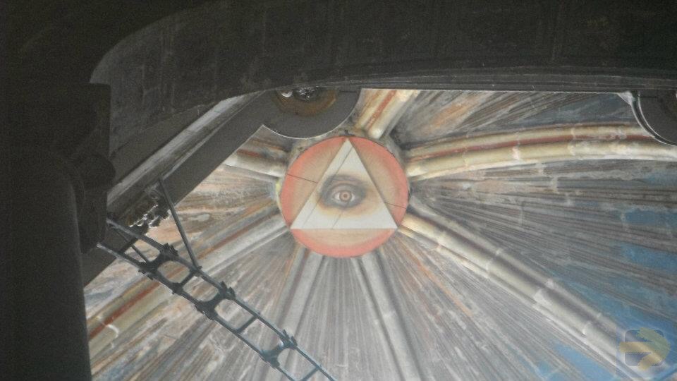 Cathedral dome , the eye is upon you?
