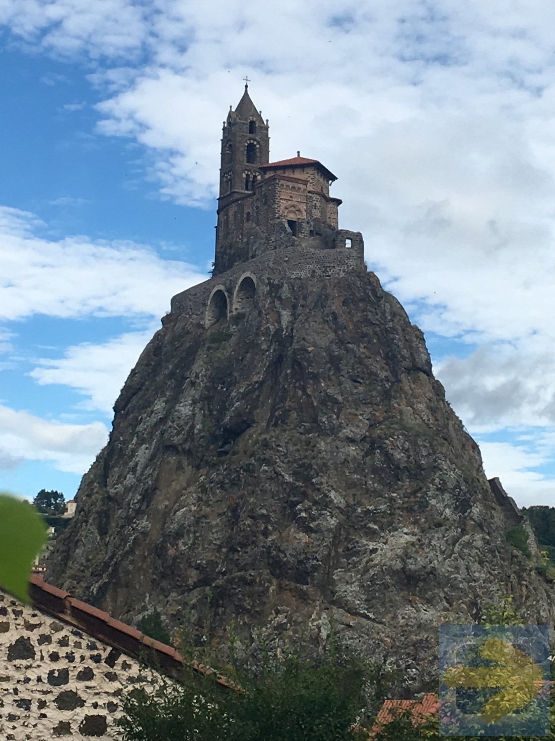 Le Puy:  Chappelle Saint Michel atop volcanic rock