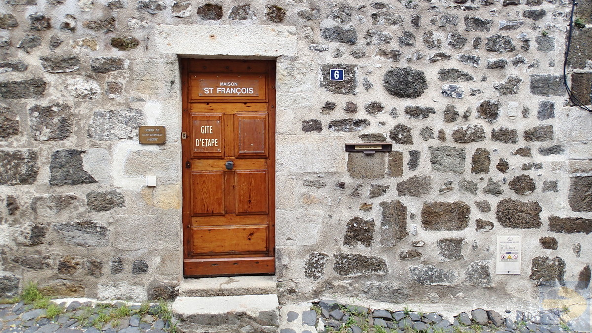 Le Puy doorways - Maison St François