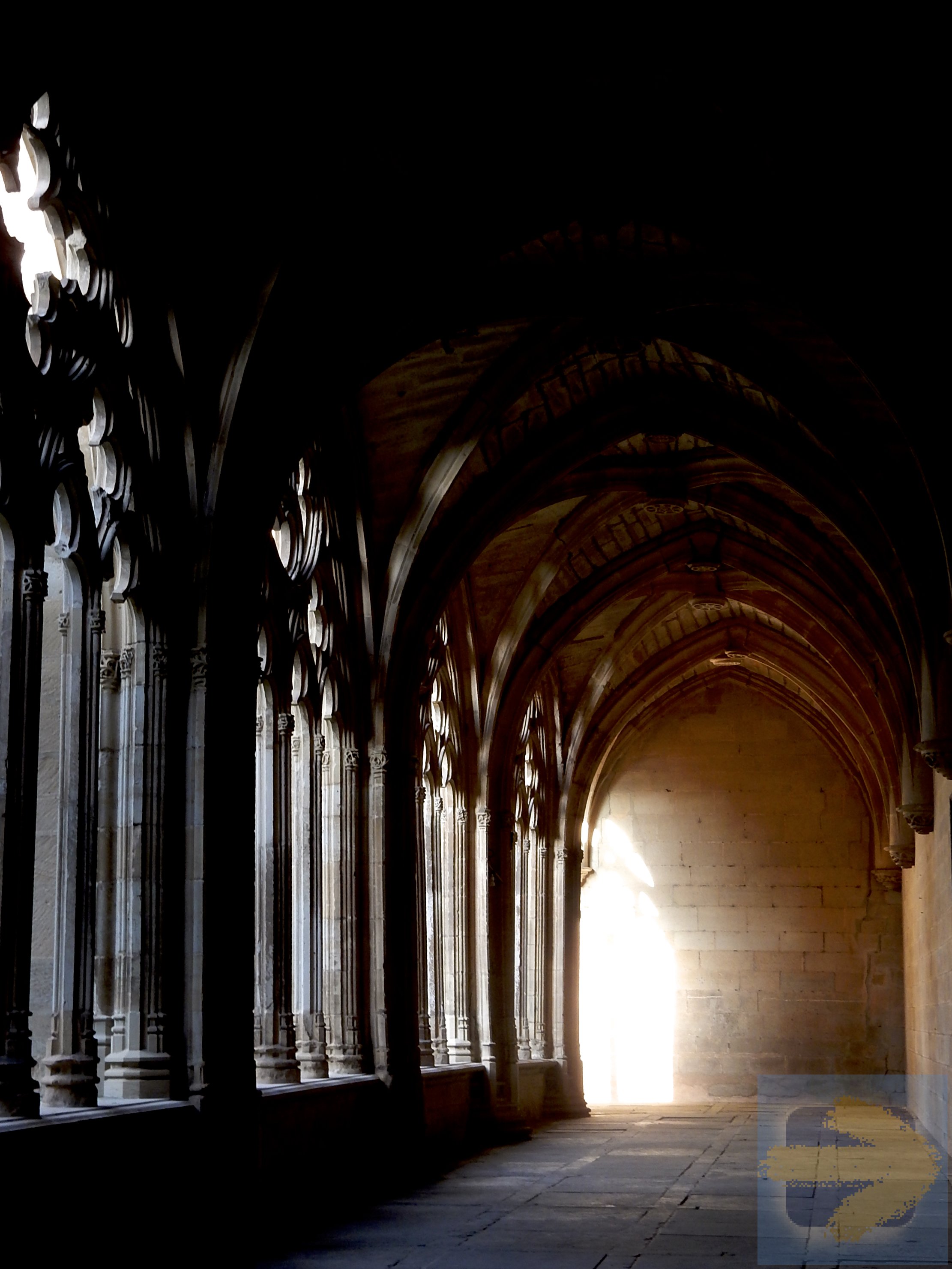 The cloister in Los Arcos