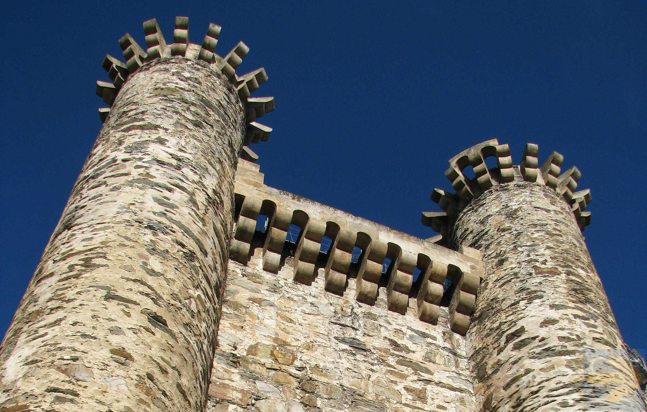 The walls - Ponferrada - Castillo Templario