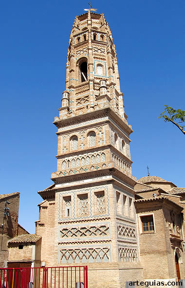 La torre de la iglesia de Utebo es de las más espectaculares del Mudéjar en Aragón